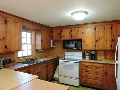 Kitchen. Kitchen with peninsula to dining room!!!