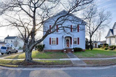 703 Lee St, West Point, VA 23181 - photo 2