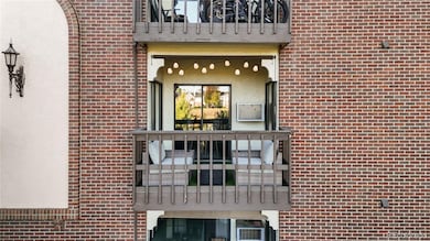 Pier Point Village unit B204, Aurora, CO 80014 - photo 2