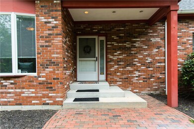 160 Howland Rd, East Greenwich, RI 02818 - photo 2