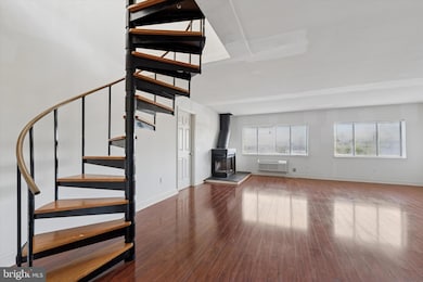 200 10 Lombard St unit 804, Philadelphia, PA 19147 - photo 4
