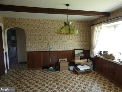 640 Elm St, Bally, PA 19503 - photo 7