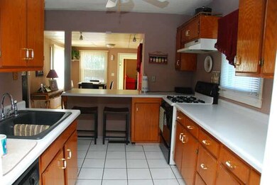 1220 Fulton St, Elkhart, IN 46514 - photo 3