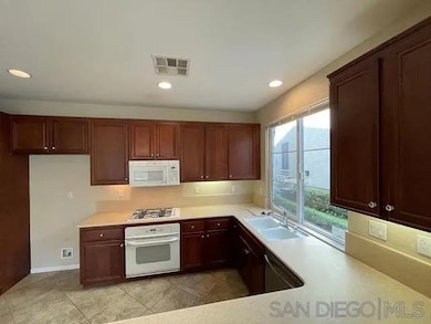 2116 Cantata Dr unit 44, Chula Vista, CA 91914 - photo 4