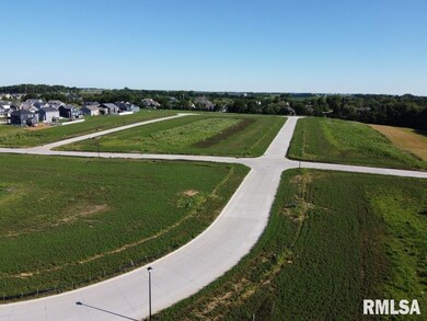 2220 Parkview Ln, Davenport, IA 52807 - photo 3