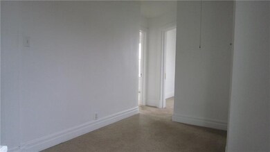 218 Emerson St, Vandergrift, PA 15690 - photo 2