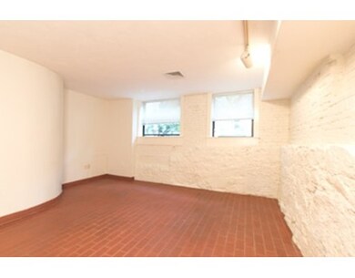 12 Greenough Ln unit L1, Boston, MA 02113 - photo 3