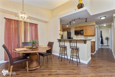 23-Living Room-5M8A3180