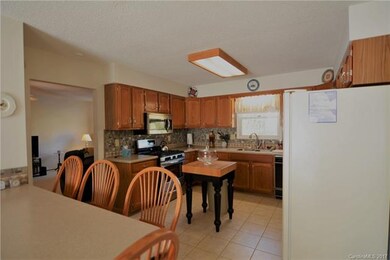 405 Camelot Dr, Statesville, NC 28625 - photo 5