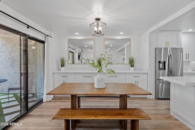 09-Dining Room