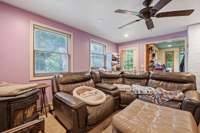 22 Russell St, Franklin, NH 03235 - photo 6