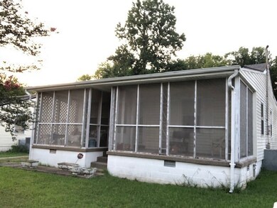 210 Austin Ave, Shelbyville, TN 37160 - photo 2