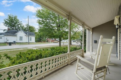 08-Camera 303 E 9th Street-24