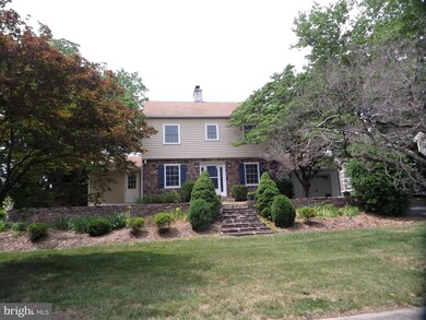 516 S 4th St, Perkasie, PA 18944 - photo 2