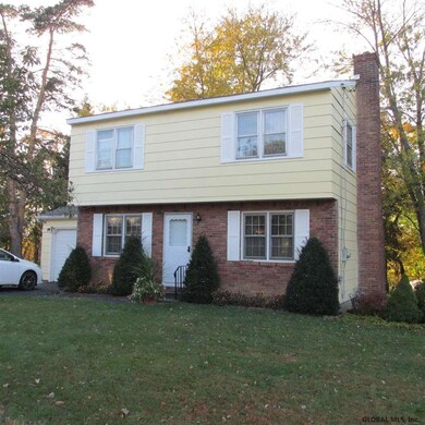 31 Lakeside Dr, Castleton On Hudson, NY 12033 - photo 2