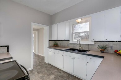 312 S Khedive St, Maize, KS 67101 - photo 5