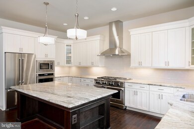 2334 Dale Dr, Falls Church, VA 22043 - photo 7