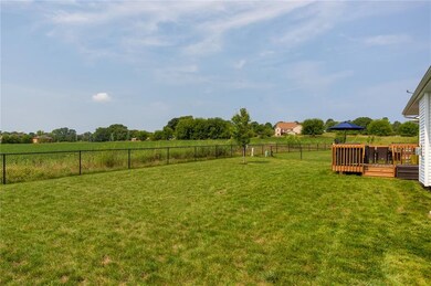 9804 Marnewood Dr, Johnston, IA 50131 - photo 3