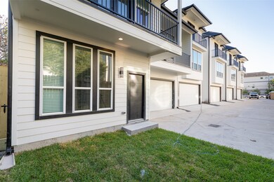 848 Fisher St unit A, Houston, TX 77018 - photo 4