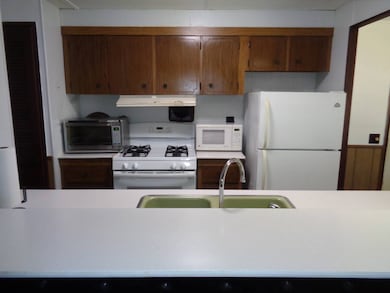 904 Fountainview S, Lakeland, FL 33809 - photo 6