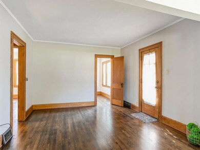 2200 E Walnut St, Des Moines, IA 50317 - photo 6