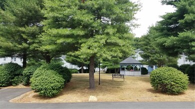 565 Quaker Ln unit 101, West Warwick, RI 02893 - photo 5