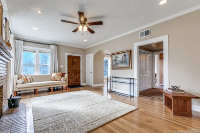 567 Donaldson Ave, San Antonio, TX 78201 - photo 6