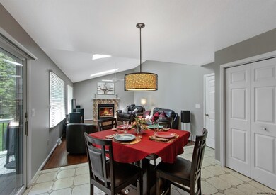 675 Acorn Dr, Schenectady, NY 12309 - photo 7