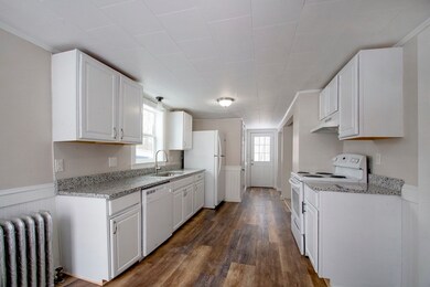 23 Vine St, Milford, MA 01757 - photo 6