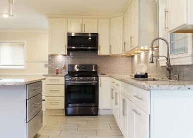 21 Englewood Ave, Worcester, MA 01603 - photo 2