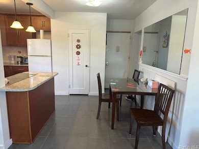 1 Arlington St unit 2B, Yonkers, NY 10710 - photo 3