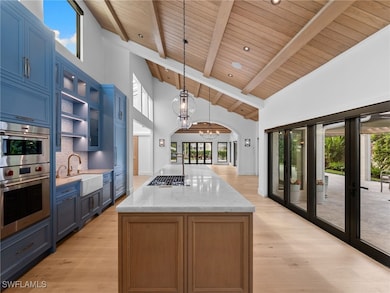 572 Tierra Mar Ln unit 19, Naples, FL 34108 - photo 3