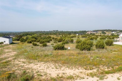 1020 Eagles Bluff Dr, Weatherford, TX 76087 - photo 3