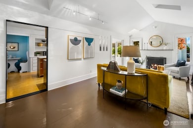 3618 Whitman Ave N, Seattle, WA 98103 - photo 7