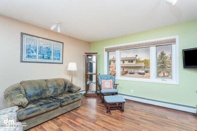 Living Room 20160502-DW-9503-SMALL