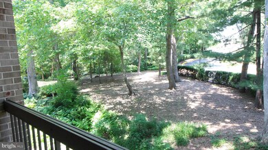 1646 Parkcrest Cir unit 201, Reston, VA 20190 - photo 2