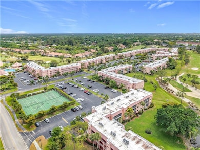 Bird's eye view of apartment complex / building an