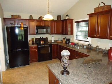 209 Hogan Dr, Frankfort, KY 40601 - photo 6