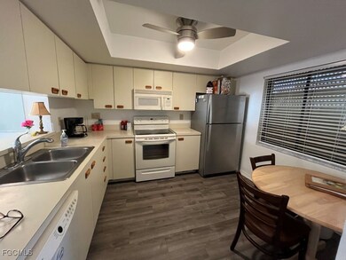 11500 Caravel Cir unit 4028, Fort Myers, FL 33908 - photo 2