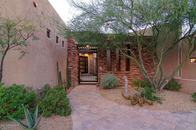 Courtyard Entry_4779