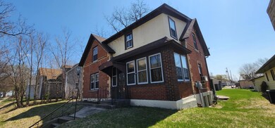 915 Center St, New Ulm, MN 56073 - photo 2