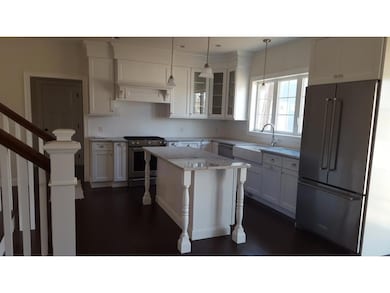 21 Bittersweet Ln, Stratham, NH 03885 - photo 2