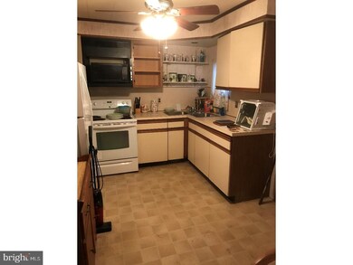 201 Greenwich Ave, Paulsboro, NJ 08066 - photo 5