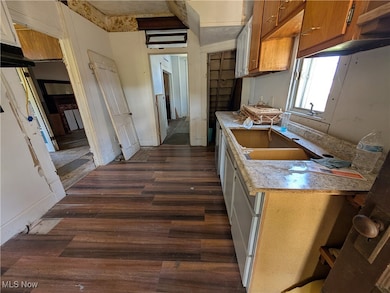 1236 Gomber Ave, Cambridge, OH 43725 - photo 6