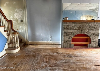 living room / faux fireplace