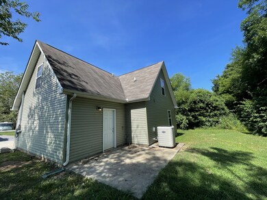 350 Dover St, Shelbyville, TN 37160 - photo 2