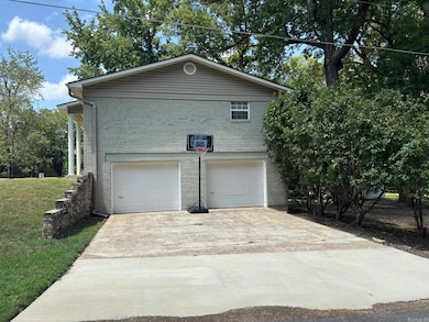 1006 Amanda St, Camden, AR 71701 - photo 2