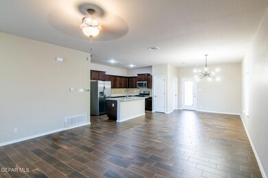 737 Sculcoates St, El Paso, TX 79928 - photo 4