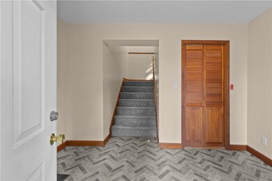 26 Channing St, Newport, RI 02840 - photo 3