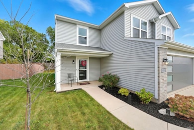 15330 Cypress Pointe Dr, Fort Wayne, IN 46818 - photo 2